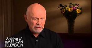 Hector Elizondo discusses what he learned from Lee Marvin - EMMYTVLEGENDS.ORG