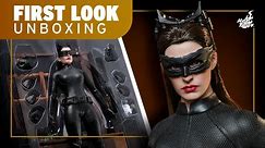 Hot Toys Catwoman Figure Unboxing | First Look