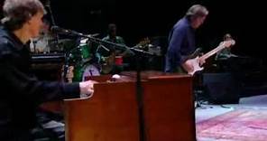 Eric Clapton and Steve Winwood - After Midnight (Live from Madison ...