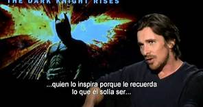 BATMAN: EL CABALLERO DE LA NOCHE ASCIENDE - Entrevista con Christian Bale HD - Oficial de WB