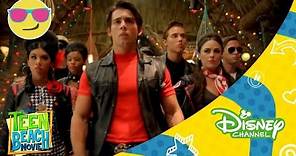 Teen Beach Movie: Rodaje - Bikers and Surfers | Disney Channel Oficial