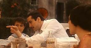 El Padrino II (1974) Audio Latino Doblaje 1 - Don Vito Corleone y su familia viajan a Sicilia