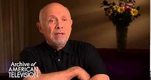 Hector Elizondo discusses meeting and working with Garry Marshall - EMMYTVLEGENDS.ORG