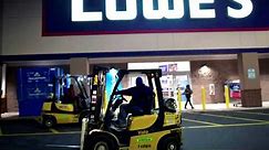 Lowe's big sales growth lags Home Depot
