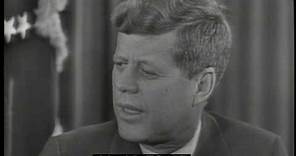 Eleanor Roosevelt interviews JFK
