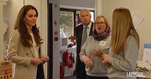 Kate Middletone visita una 'baby bank' a Windsor