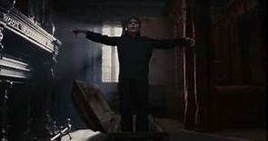 Dark Shadows - Trailer 90'' - Al cinema dall'11 maggio