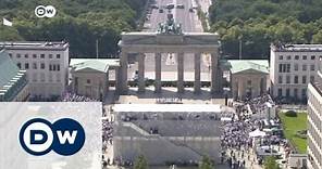 La Puerta de Brandeburgo celebra 225 años