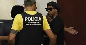 巴西退休足球星羅納迪諾 用假護照遭巴拉圭拘留