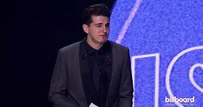 Gabby Barrett’s Husband Cade Foehner Presents Rising Star Award | Women in Music 2022