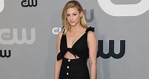 Lili Reinhart Responds to Pregnancy Rumors: I 'Will Never Apologize' for 'My Body'