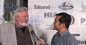 The Great Alaskan Race: Brad Leland White Carpet Interview