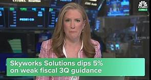 Skyworks Solutions slumps on Q3 guidance. Here's what experts say to do next