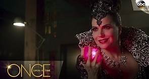 The Queen Is Back - Once Upon A Time