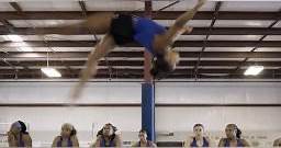 El equipo de gimnastas negras de Fisk que rompe barreras | Video