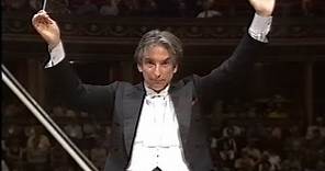 Michael Tilson Thomas conducts "The Rite of Spring" + 2 Encores (Proms 2000)