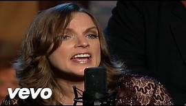 Rhonda Vincent & The Rage - When the Angels Sing [Live]
