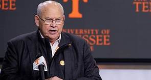 'I feel good': Former Tennessee head coach Phillip Fulmer doing better after medical procedure