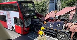【交通意外】屯門公路九巴猛撼中貨　至少34人受傷巴士司機被困 - 香港經濟日報 - TOPick - 新聞 - 社會