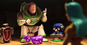 Corti Pixar - Buzz a sorpresa - Gruppo di supporto per giocattoli Abbandonati | HD