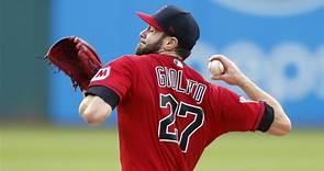 Lucas Giolito signs with Red Sox