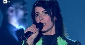 Giorgia con il nuovo singolo "Credo" - Virginia Raffaele - Facciamo che io ero 24/05/2017