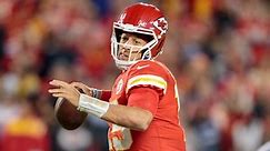 Patrick Mahomes on pace to break NFL record for passing yards in a season