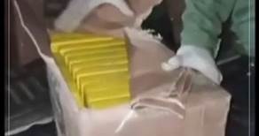 Efectivos policiales en Aguas Blancas, Salta, interceptaron a dos individuos transportando 314 kilos de cocaína en una camioneta de los bomberos locales.🚒 | El Intransigente