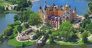 Schwerin Castle Tour. One of the most beautiful castle in Germany. #schwerin #castle #schloss
