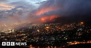 Cape Town fire: Residents evacuated on city's outskirts