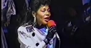 Gladys Horton of the Marvelettes - "Beechwood 4-5789" Live - 1992