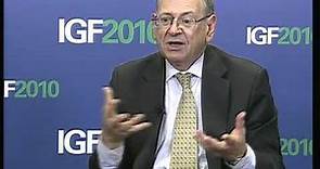 Bob Kahn, on the present and future of Internet.flv