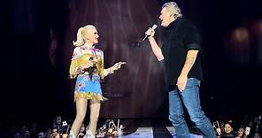Gwen Stefani & Blake Shelton - Happy Anywhere live in Las Vegas, NV ...