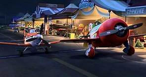 Aviones | Escena: 'Dusty conoce a El Chupacabra' | Disney Oficial