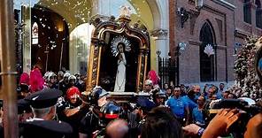 Los momentos más emocionantes de la procesión de La Paloma en Madrid