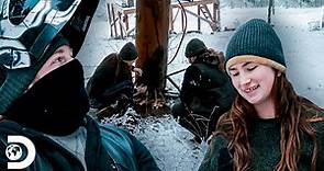 Frente frío amenaza la vida de todos | Alaska: Hombres Primitivos | Discovery Latinoamérica