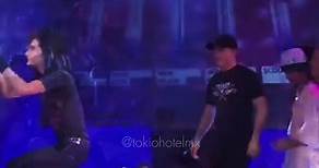 Discurso de Bill Kaulitz en los Premios Eins Live Krone 2006. [Mejor Artista en Vivo] @Tokio Hotel @Bill Kaulitz #billkaulitz #tokiohotel #billkaulitztokiohotel #einslivekrone #billkaulitz2006 #fyp #parati