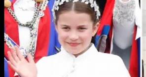 Princess Charlotte 5 Looks "Future Fashion Star" 🥰