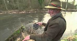 Martin Porter demonstrating the Wallis cast on Tight Lines