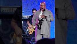 Gerald Albright playing some FUNK!