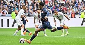 Les 4 buts d'Elye Wahi à Lyon commentés par Sersou