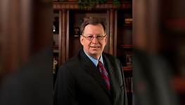 Louisiana Tech University President Les Guice announces plans to retire