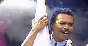 Ray Parker Jr. - Ghostbusters (LIVE) (1984) (HQ)