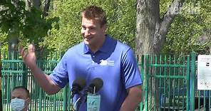 Rob Gronkowski thanks New England Patriots, Robert Kraft during Boston park donation