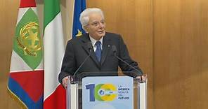 Sergio Mattarella: "La ricerca non deve essere ostacolata dalla tensioni internazionali"