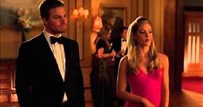 Arrow 2x08 Oliver and Felicity "Time for a dance"