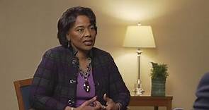 Dr. Bernice King, daughter of Dr. Martin Luther King Jr., speaks with Russ Mitchell at Kent State