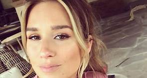 Jessie James Decker gets real about breastfeeding on social media