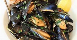 Drunken Mussels Recipe - Mussels Steamed in a Garlic, Lemon & Wine Broth