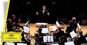 LA Phil & Gustavo Dudamel - Williams: Theme from “Jurassic Park” (Live at Walt Disney Concert Hall)